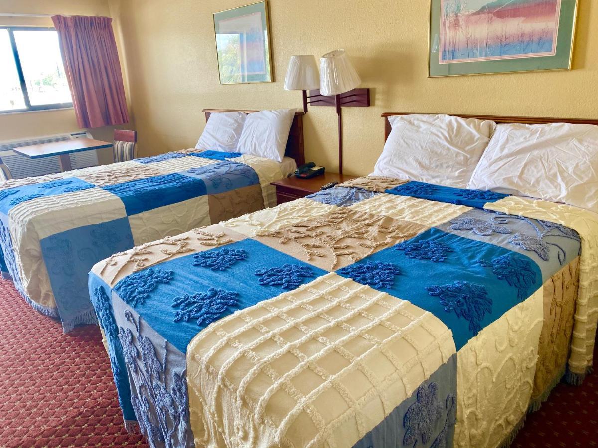 Regency Inn Fern Park Экстерьер фото